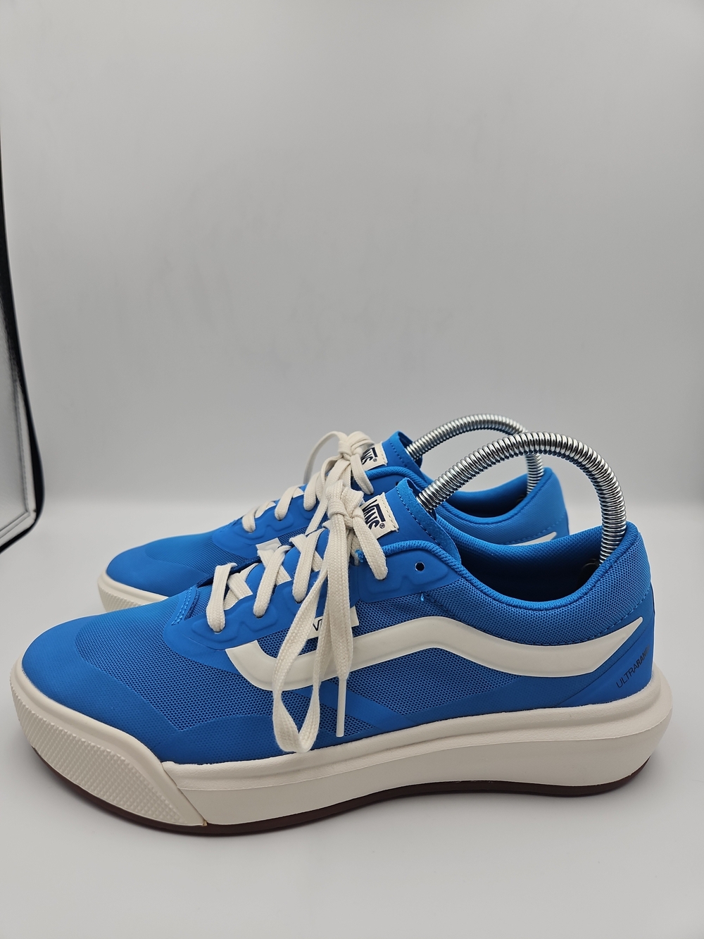Vans Men’s Blue Low-Top Sneakers